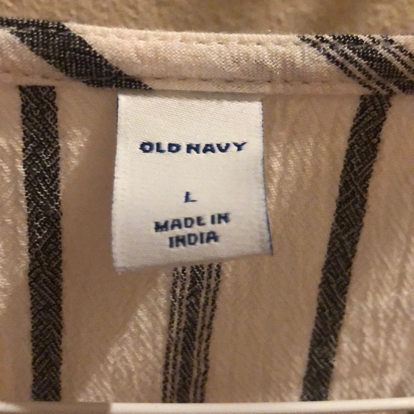 Striped Old Navy cap flutter sleeve - Picture 2 of 5